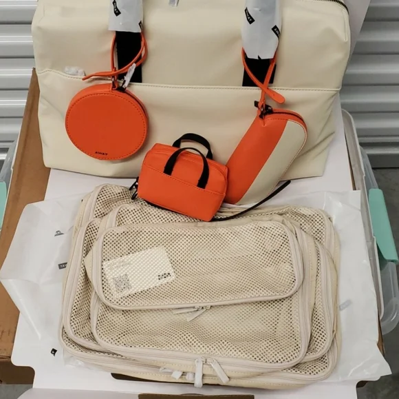 🧡🤍 AWAY X LA LIGNE 🧡🤍 spritz themed accessories bundle 4 items NWT - Picture 7 of 8